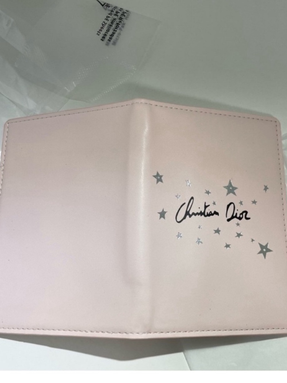 Dior beauty perfume gift passport holder - Picture 3 of 7